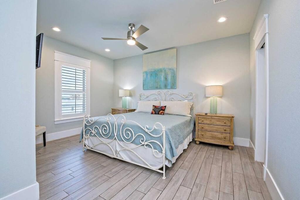Beachfront~8Bedrooms~Lemonshello Gulf Shores Exteriör bild